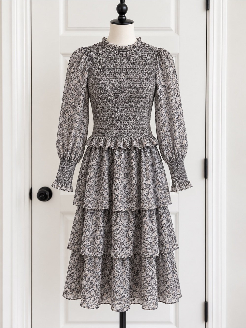 Lucy Paris Two-Piece Ruffle Blouse & Tiered Skirt Set – NWT – Women’s Small
